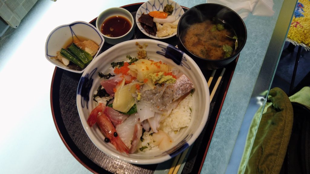 釜つる丼　2,000円